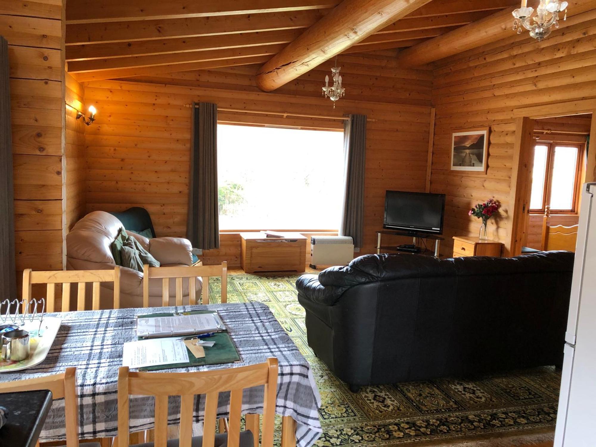 Glenbeag Mountain Lodges Glenshee Стая снимка